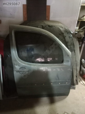 DOBLO SAĞ ÖN KAPI