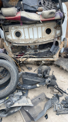 RENAULT 19 ARKA DİNGİL