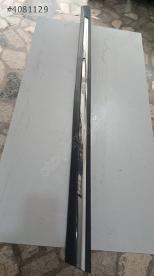 Nıssan X-traıl Sağ Ön Kapı Çıtası/bandı Orijinal otocikma.com' da