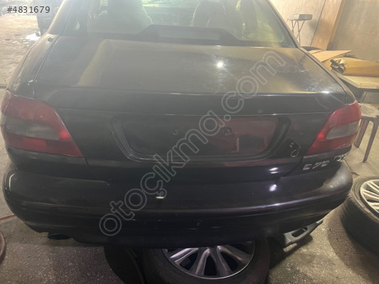 Volvo c70 bagaj kapağı