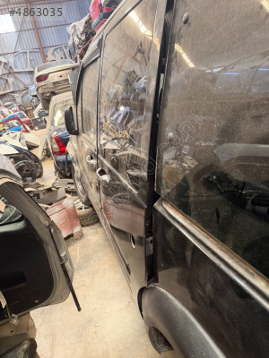 Ford connect sol ön kapı