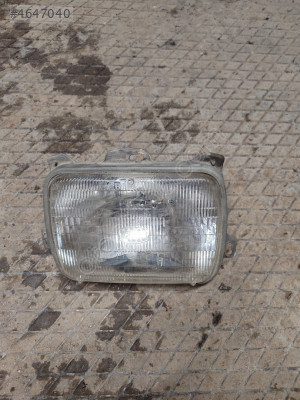 Suzuki Carry çıkma far