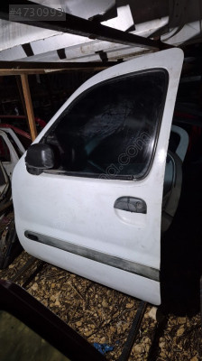 Kangoo sol ön kapı beyaz dolu