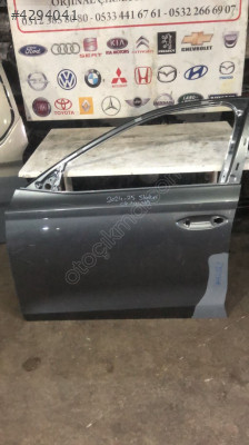 2024-2025 SKODA OCTAVİA SOL ÖN KAPI