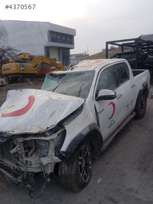 Toyota Hilux sol arka kapı