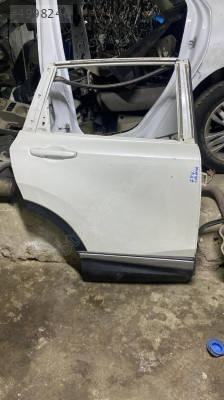 HONDA CR-V SAĞ ARKA KAPI