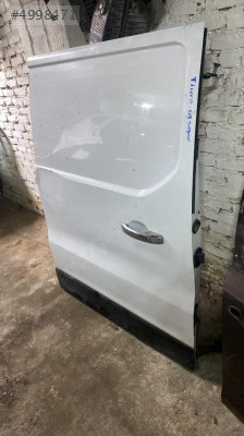 RENAULT TRAFİC SAĞ SÜRGÜLÜ  KAPI