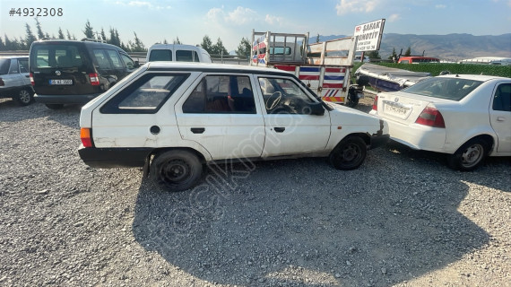 Skoda formen sağ arka kapı