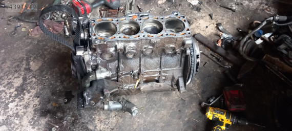 Mazda 626 yarım motor