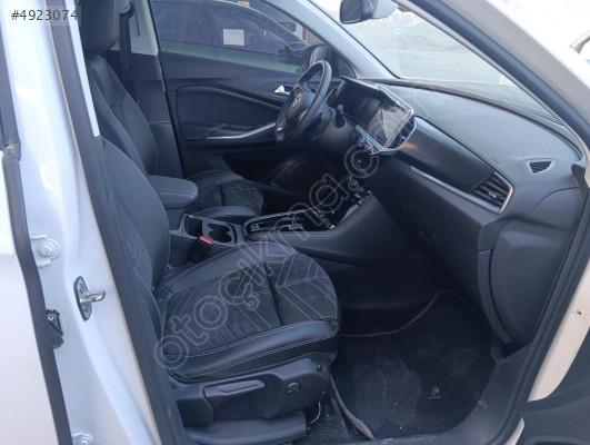 OPEL GRANDLAND İÇ DİKİZ AYNA ÇERÇEVESİ YP001272PR