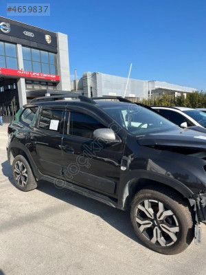 DACİA DUSTER SAĞ ÖN KAPI ORİJİNAL SÖKME