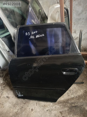 AUDİ A3 SOL ARKA KAPI