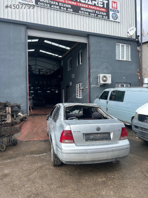 VOLKSWAGEN BORA ARKA SET