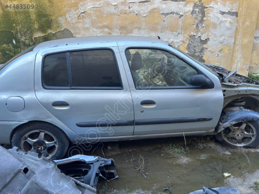 2006 Renault Clio sağ ön kapı