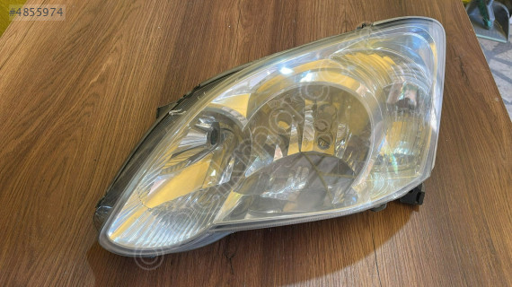 TOYOTA CROLLA SOL ÖN FAR