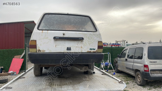 Tofaş Kartal bagaj camı
