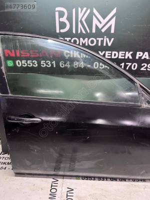 Nissan Primera (2002-2008)  Sağ Ön Kapı.