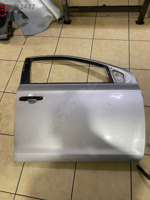 HYUNDAİ İ20 SAĞ ÖN KAPI