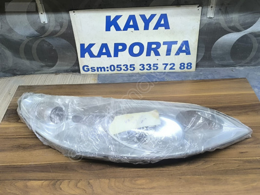 407 sağ far camı