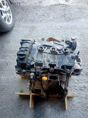 2011 model Peugeot 208 dolu silindir kapağı çıkma