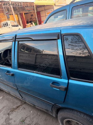 Fiat uno sol arka kapı