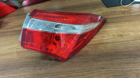 TOYOTA COROLLA SAĞ ARKA STOP