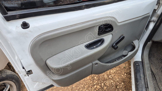 Kangoo sağ sol ön kapı döşemesi
