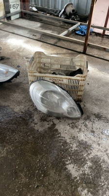 RENAULT KANGO 3 SAĞ ÖN FAR