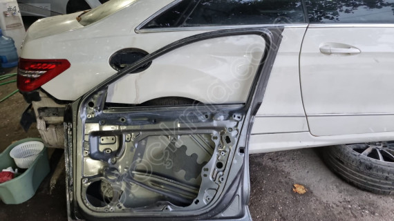 Skoda octavia 2020 model sag on kapi