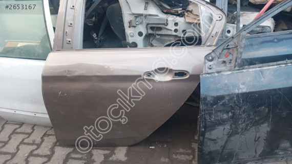 fiat egea sol arka kapı