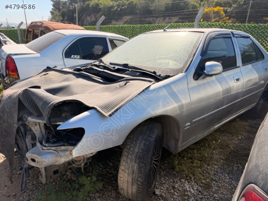 Peugeot 406 sol ön kapı