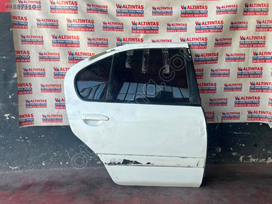 NISSAN PRIMERA SAĞ ARKA KAPI