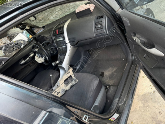 Toyota auris Arka dingil