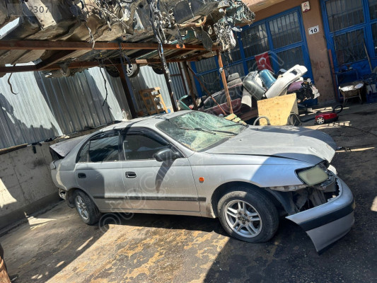 1998 MODEL TOYOTA CARİNA 2.0 MANUEL ARKA KAPILAR