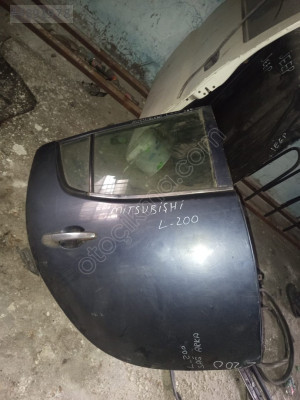 MİTSUBİSHİ L200 SAĞ ARKA KAPI