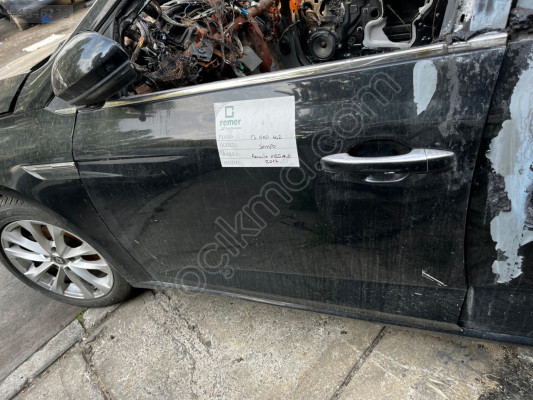 RENAULT MEGANE 4 SOL ÖN KAPI SİYAH