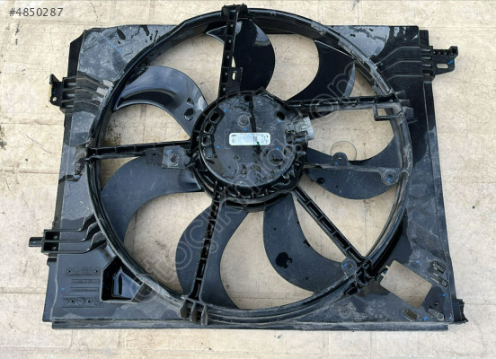 RENAULT MEGANE 4 FAN