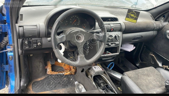 Opel Corsa b direksiyon simidi
