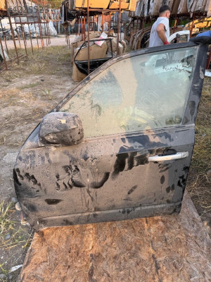 Subaru forester sol ön kapı