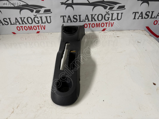 RENAULT CLİO 3 ORTA KONSOL