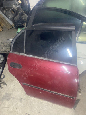 Toyota Corolla Sağ Arka Kapı Çıkma