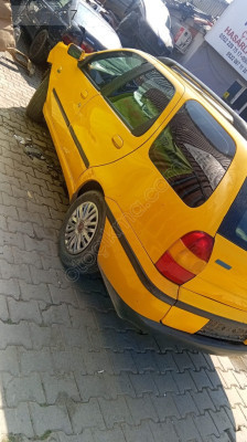 Fiat Palio Weeknd sol arka kapı