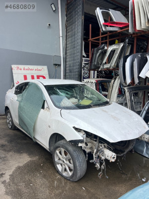 2010 2011 Model Mazda 3 çıkma ön sağ kapı