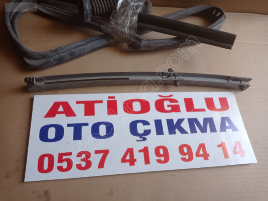 Ford Escort Arka kapı cam direği sol 1995 2000