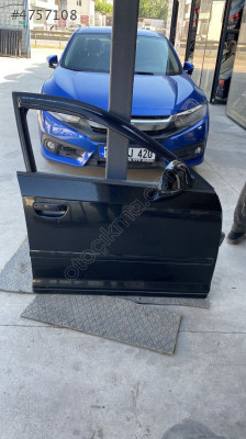 audi a3 2009 çıkma sağ ön kapı (son fiyat)