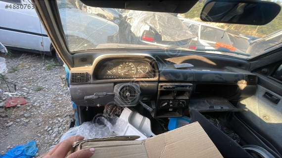 Fiat Uno ön göğüslük