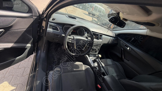Peugeot 508 göğüs