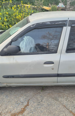 RENAULT CLİO SOL ÖN KAPI ÇIKMA