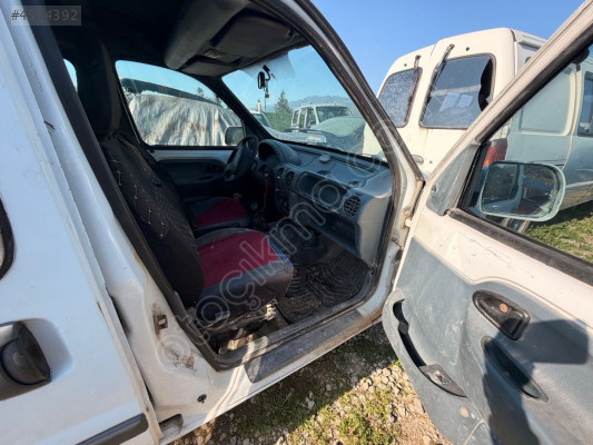 Renault kangoo ön göğüslük