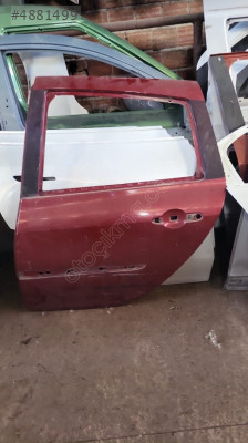 Renault Clio 3 Orjinal çıkma sol arka kapı